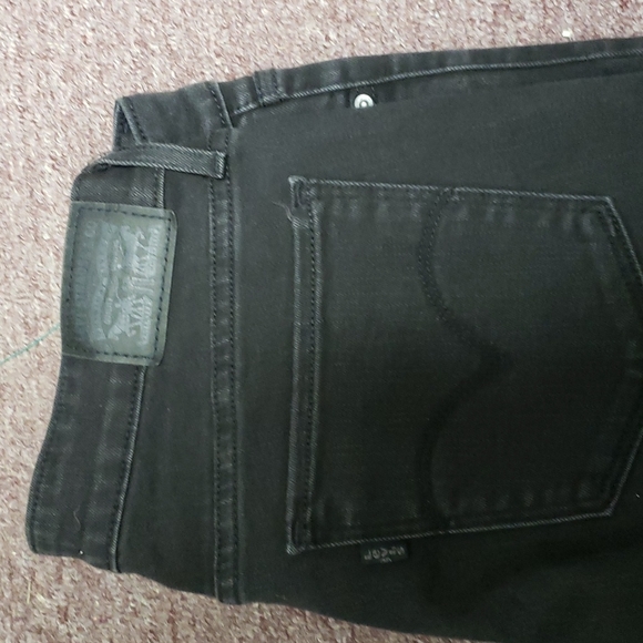 Levis 711 skinny jeans inseam 31, waist 29 - Picture 2 of 3